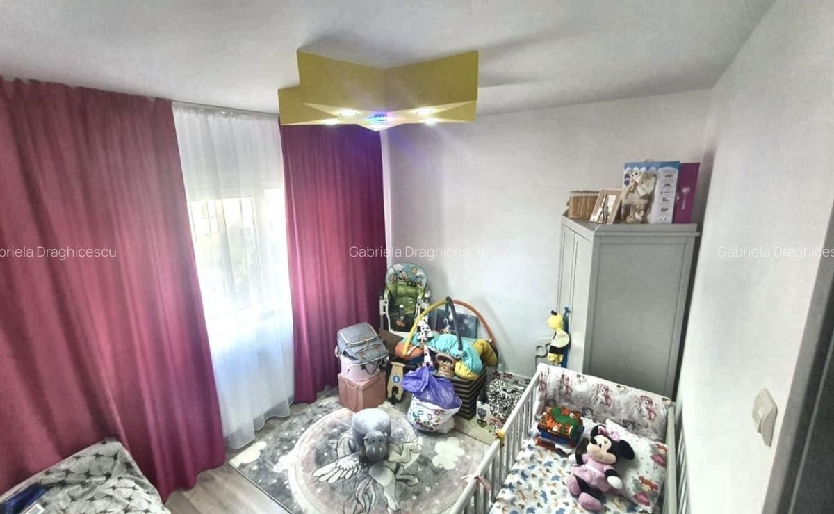 Apartament cu 4 camere decomandat în Colentina - 7