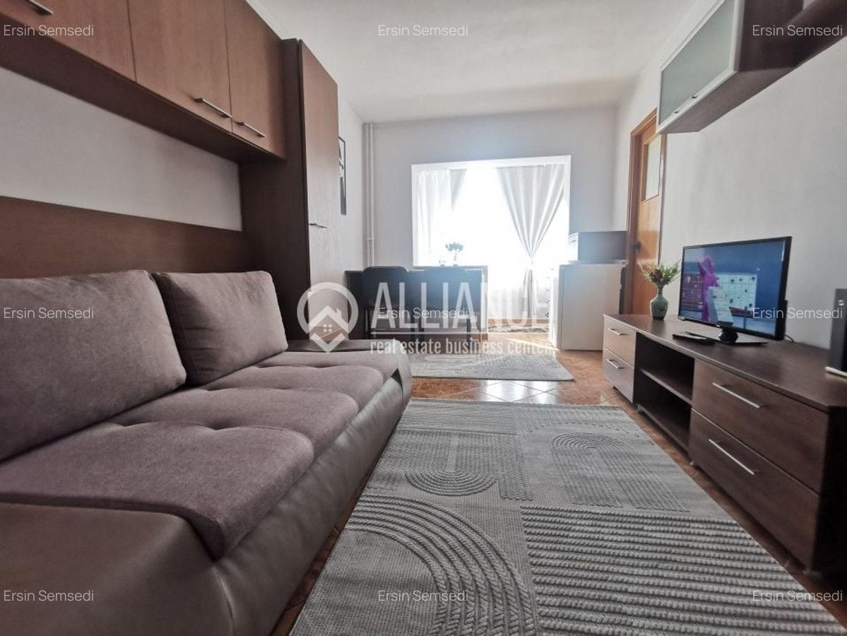 Zona Trocadero garsoniera mobilata termen lung - 5