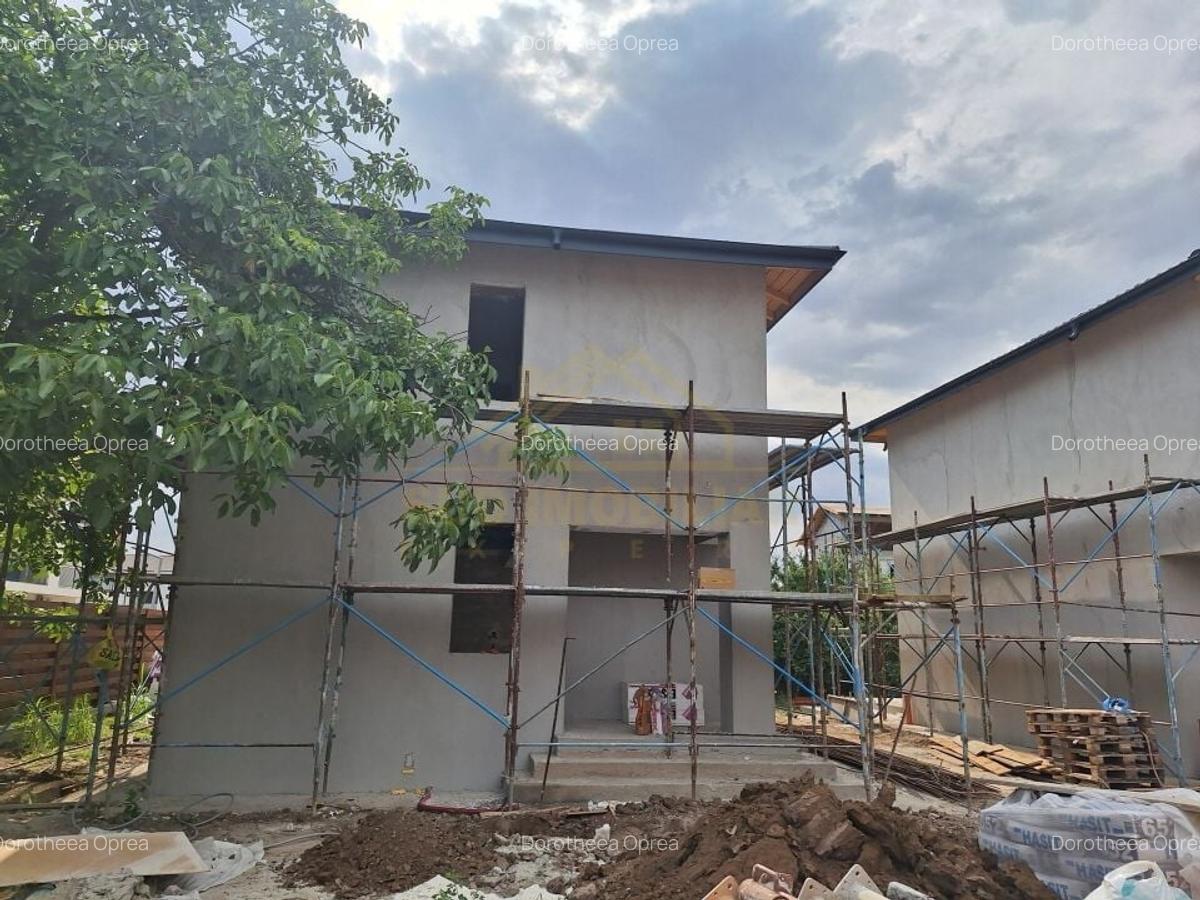 VILA INDIVIDUALA P+1-STR.ASTRELOR(METROU BERCENI) - 4