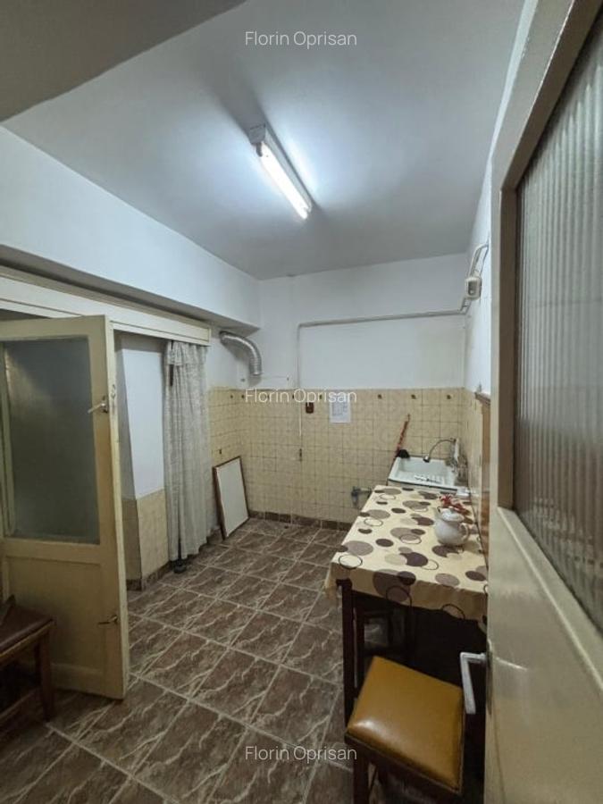 APARTAMENT DE VANZARE, 3 CAM,70 MP, ET 3 - 3
