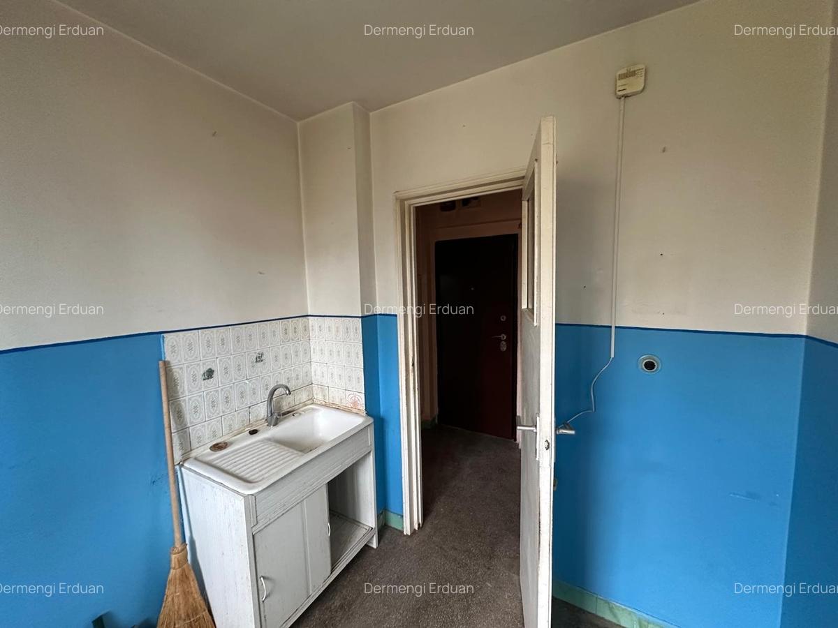 Titan, parc IOR, str. Horbotei - 2