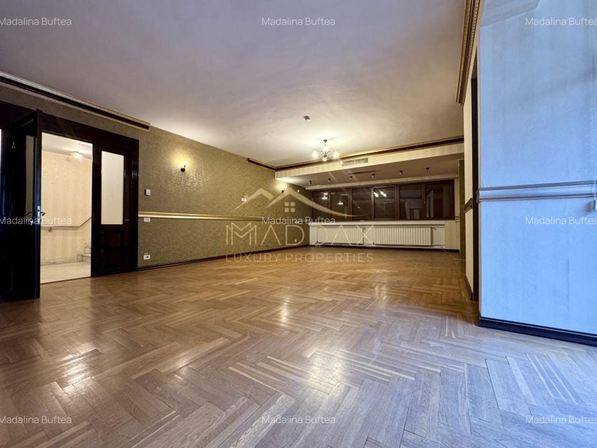 Vila cu 13 camere *460mpu* + garaj // Dorobanți - 8