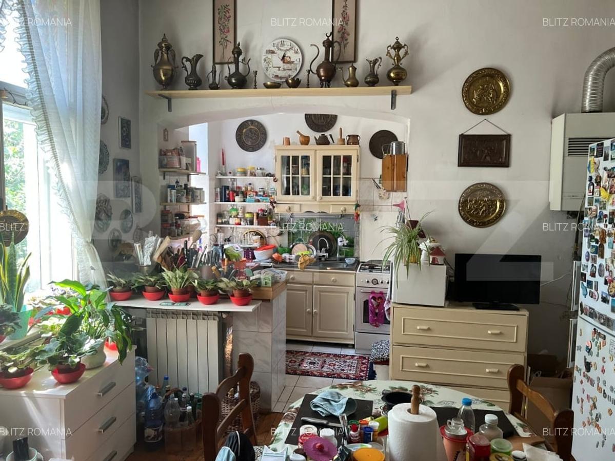 Casa, stil clasic, ultracentral – Teren 1344 mp - 3