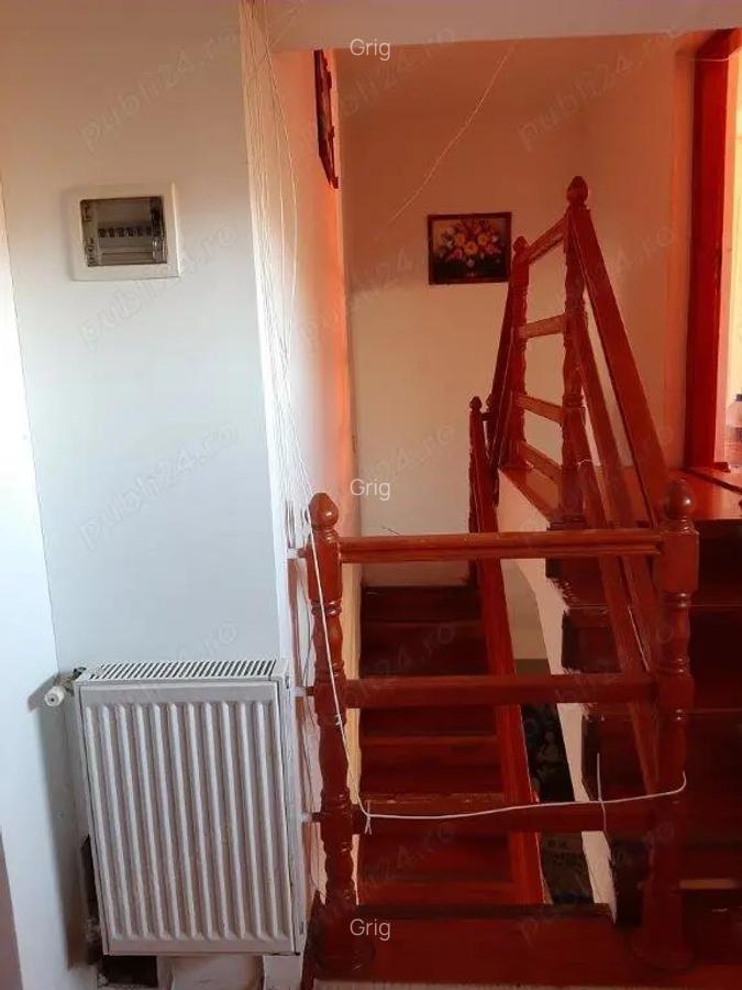 Vila P+1 cu 5 camere si garaj + teren 433mp - 8