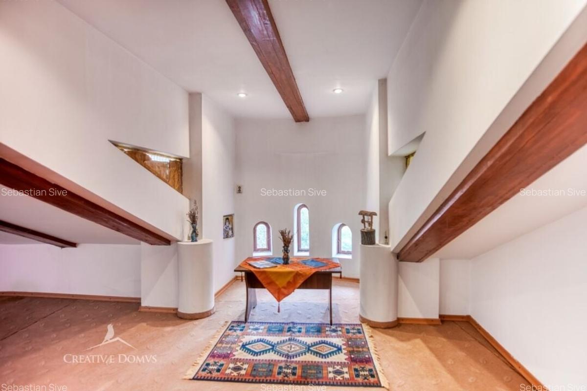 Vila cu 7 camere, 186 mp utili - Piata Muncii - 7