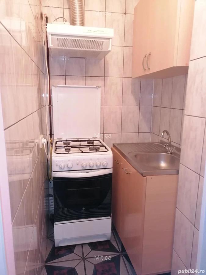 Persoana fizica inchiriez Garsoniera in tiglina 1,sta?ie la flori. - 4