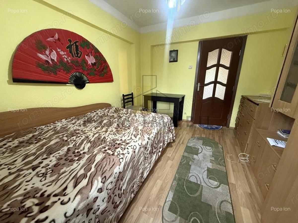 4 camere Decomandat Dacia, etaj intermediar, 1980 - 4 4 camere Decomandat Dacia, etaj intermediar, 1980 - 4