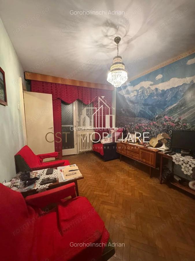 Apartament 3 camere de vanzare Calea Sagului, Str. Martir Octavian - 2