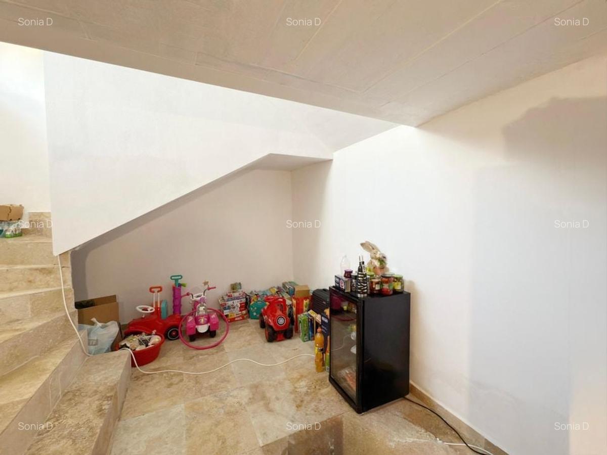 Casa individuala lux cu 5 camere - 395.000 euro - Sag - 28