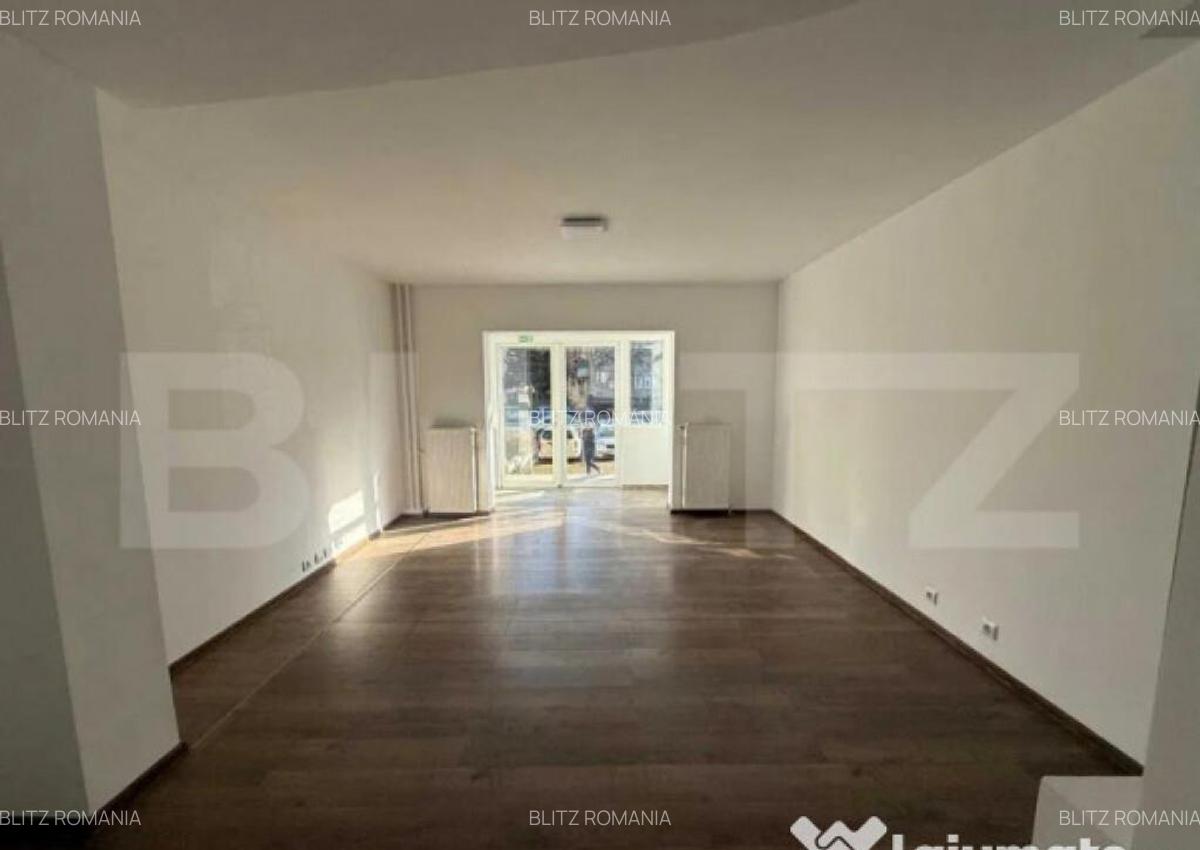 Spatiu comercial, 75 mp, stradal, vad excelent, vitrina, Man - 5