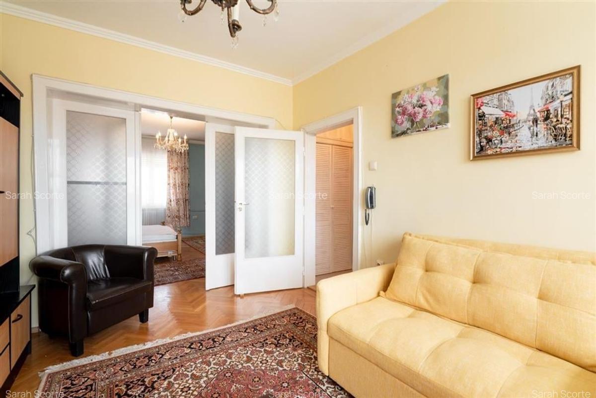 Apartament cu 3 camere decomandat în Central - 6