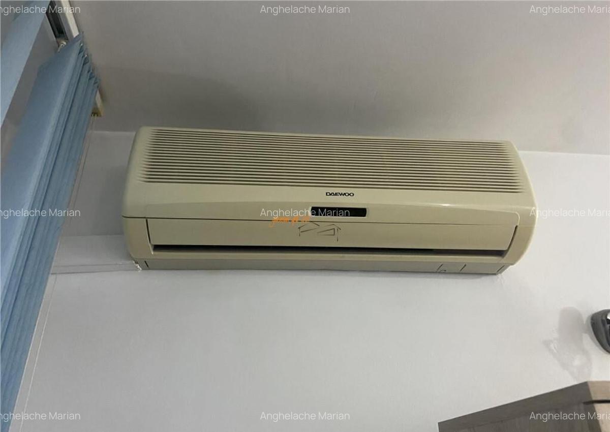 Apartament 3 camere , zona cartier Sud ,et 2/4 , decomandat - 14