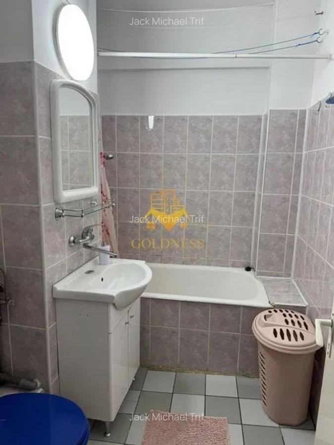 Garsonieră decomandată, mobilată în Central - 5