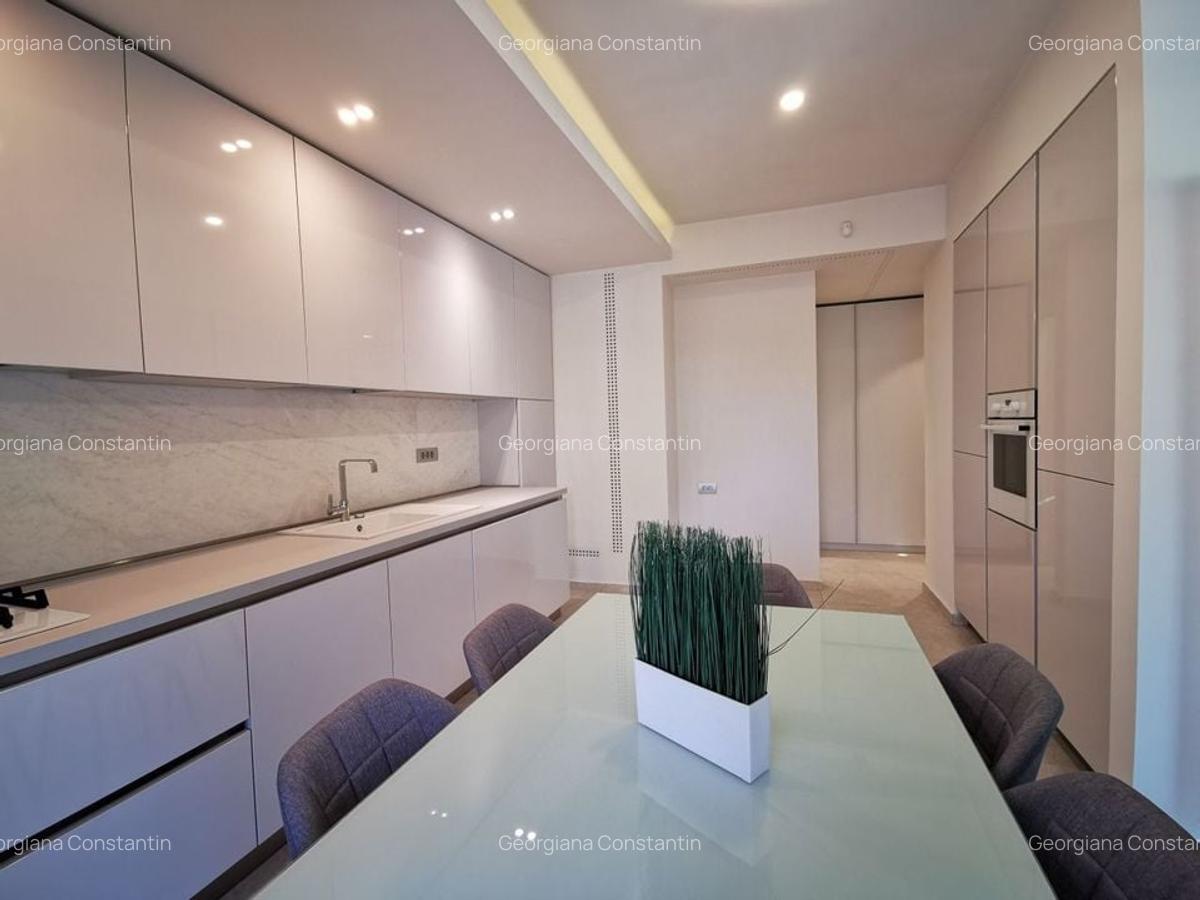 Apartament cu 4 camere semidecomandat în Iancu Nicolae - 6