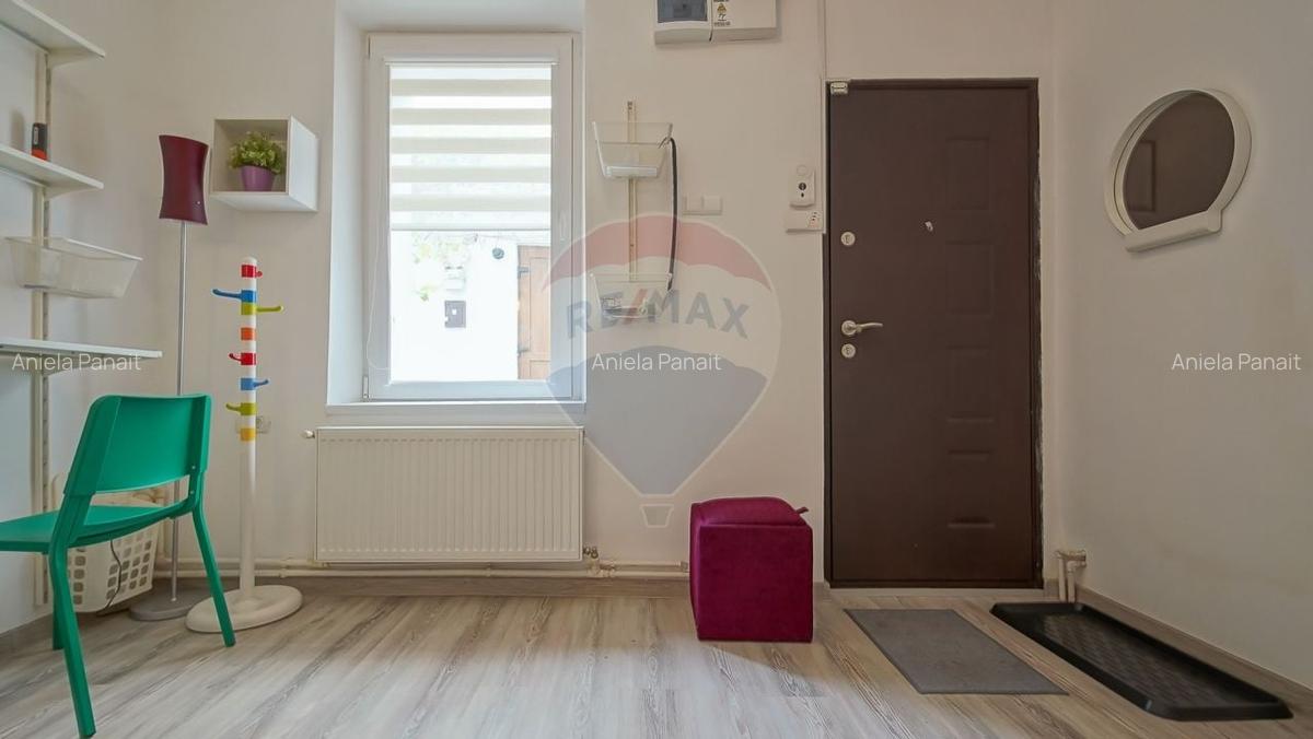 Apartament cu 2 camere semidecomandat, mobilat în Centrul Istoric - 9