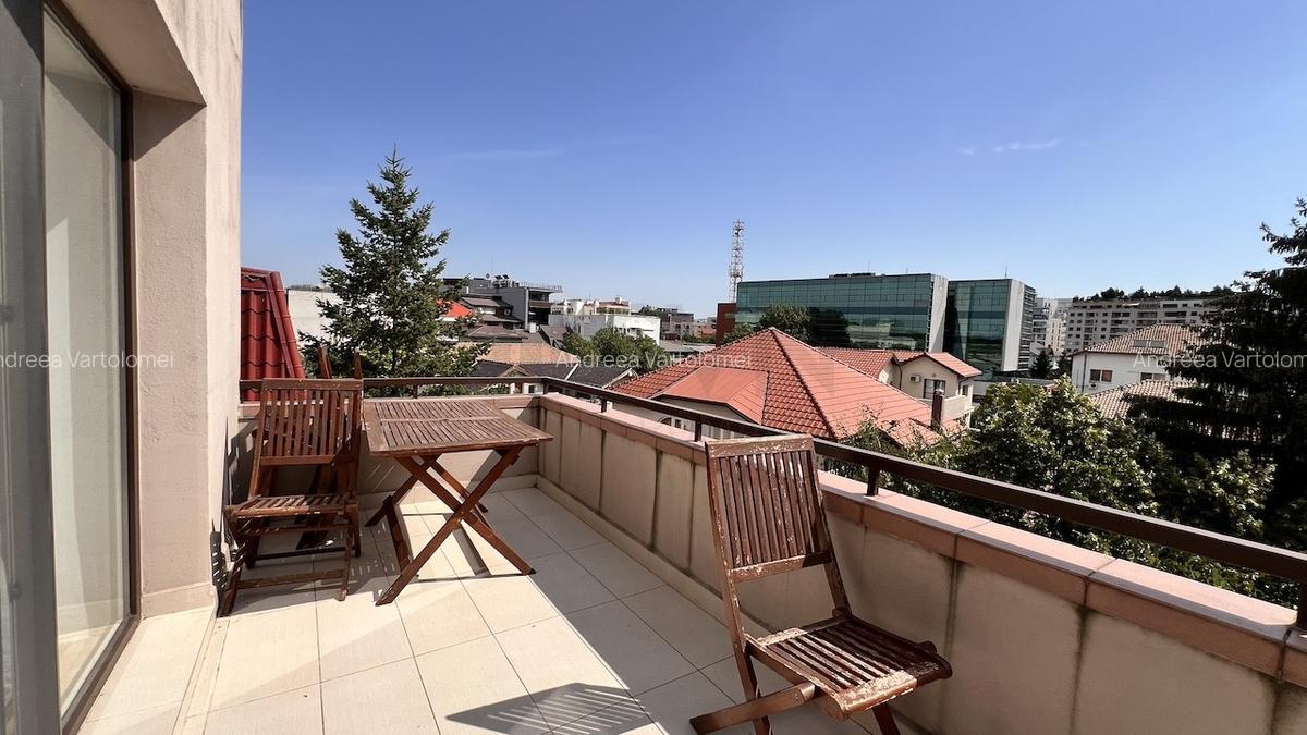 Apartament cu 4 camere semidecomandat în Herăstrău - 1