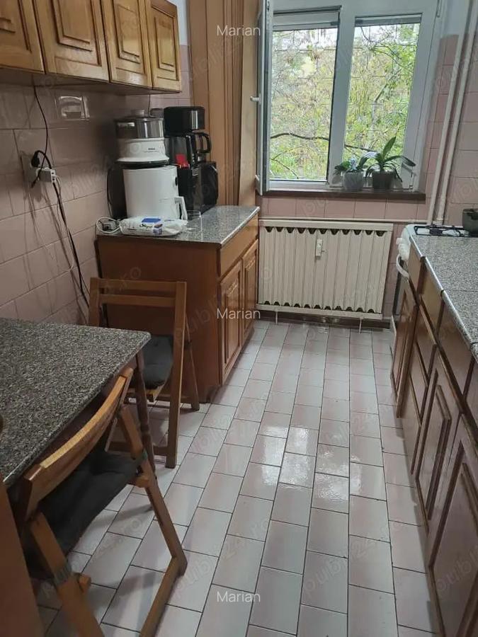 Inchiriez apartamment doua camere decomandate - 3