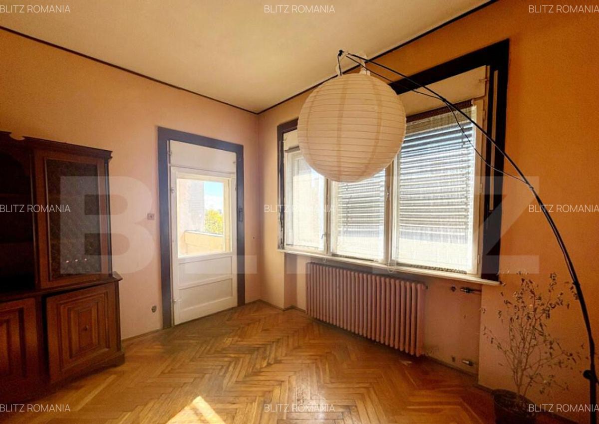 Apartament 4 camere, decomandat, zona centrala Pia?a Unirii - 2 Apartament 4 camere, decomandat, zona centrala Pia?a Unirii - 2