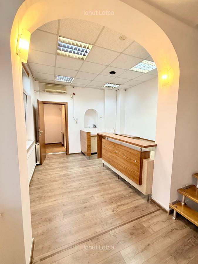 Vila in zona Mosilor / D+P+1+M/ Ideala  Birouri, Clinica, After school-330 mp - 2
