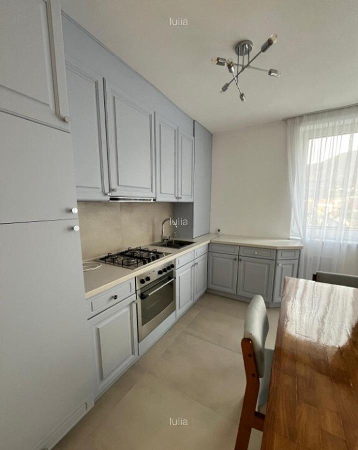 Sau inchiriez apartament cu 2 camere, zona rezidentiala V.Borcotului - 3 Sau inchiriez apartament cu 2 camere, zona rezidentiala V.Borcotului - 3