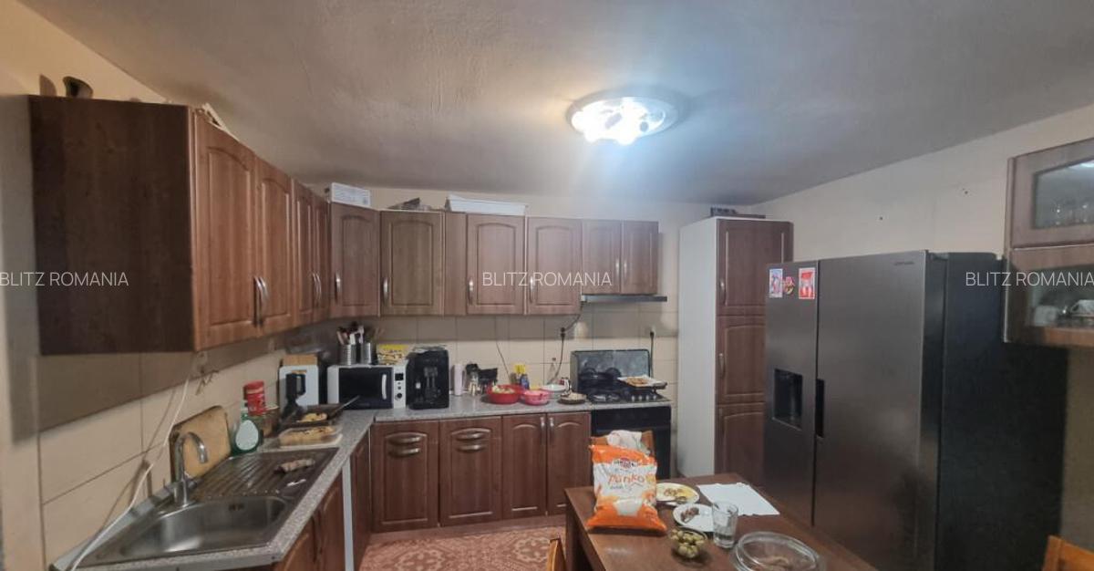 Casa, 200 mp, teren 1800 mp, Oras Bals - 24