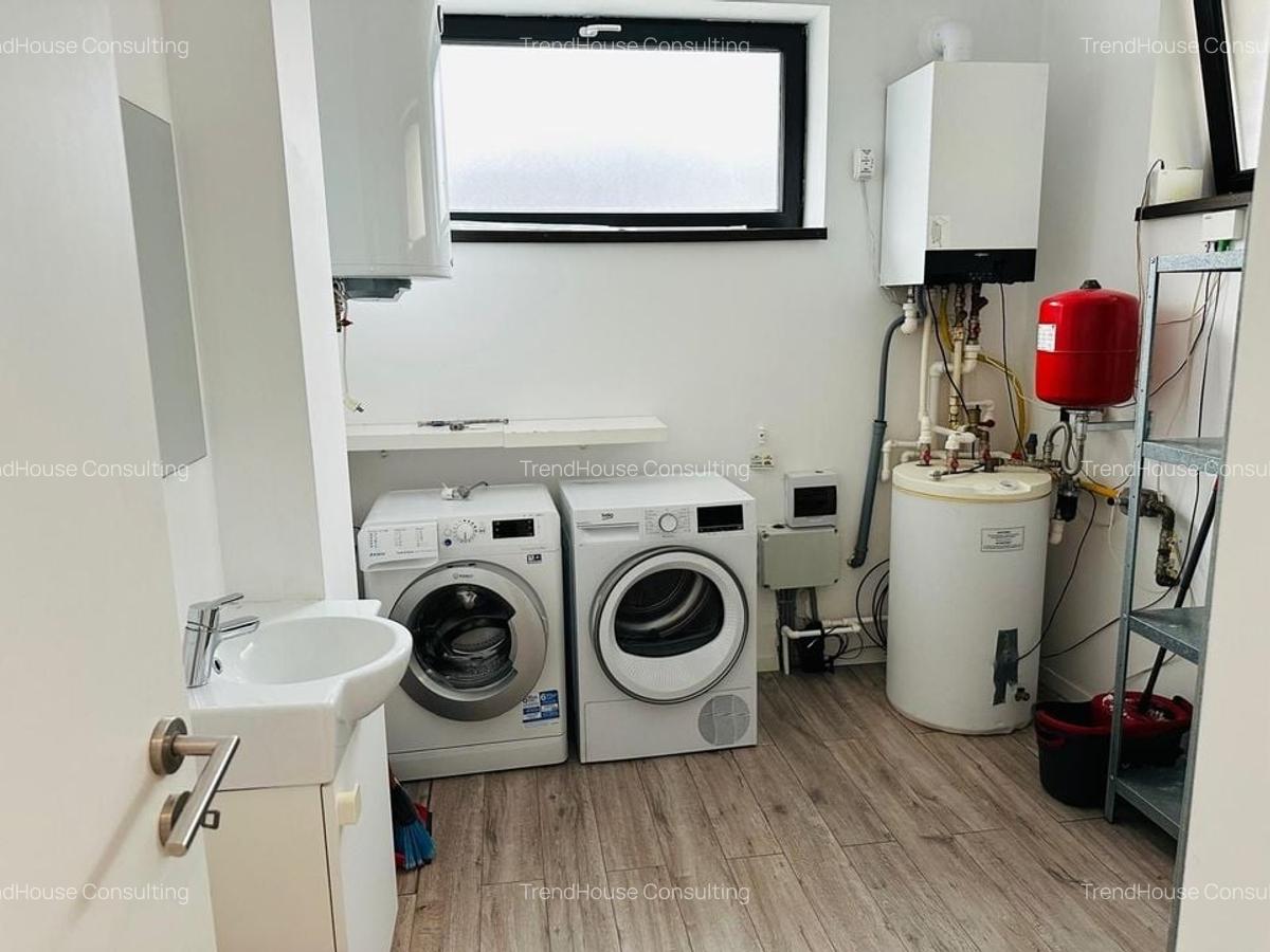 Vila Individuală Elegantă cu 6 camere, Curte Proprie–Padurea Baneasa - 15