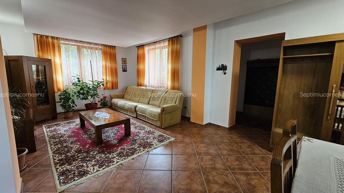 Casa Bunloc,priveliste deosebita,zona linistita,235000 Euro - 7