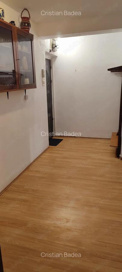 Inchiriez apartament 2 camere - 1