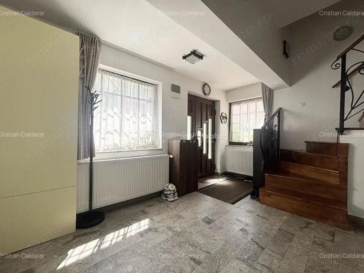 Refugiu urban cu personalitate Casa cu mansarda si crama amenajata - zona centrala - 18