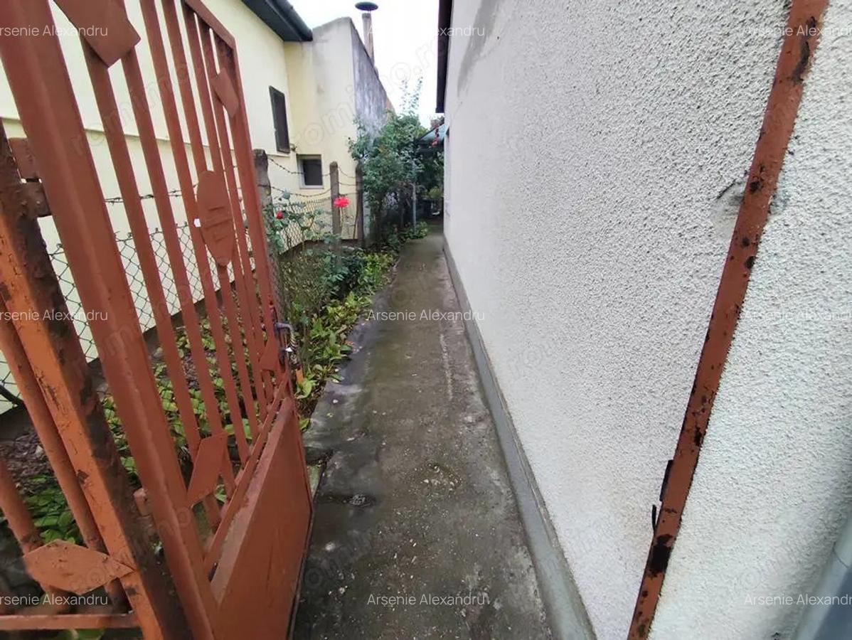 Teren 539 mp + casa batraneasca de vanzare in zona Girocului - 4