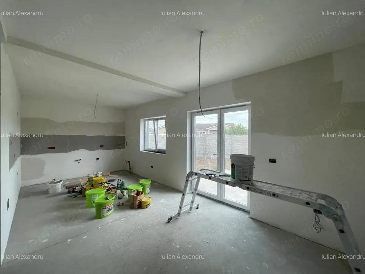 Duplex - 3 camere - ST320mp - toate utilitatile - Mosnita Veche - 2