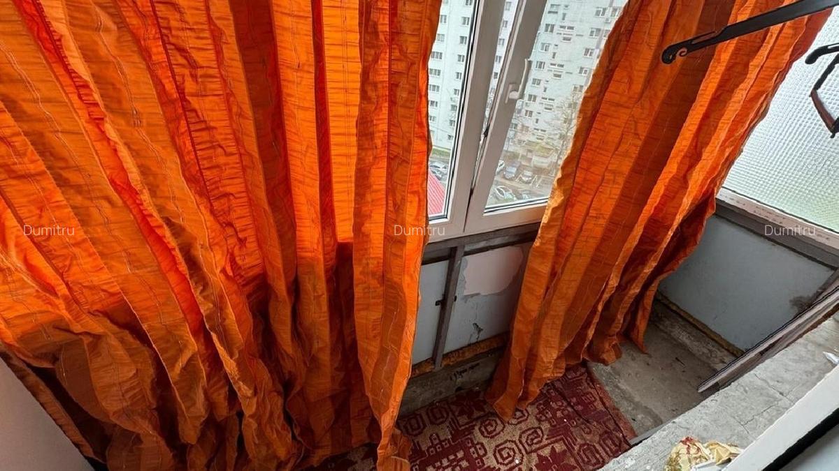 LUJERULUI- str. Partizanilor,  Apartament cu 2 camere semidecomandat - 53 m - 6