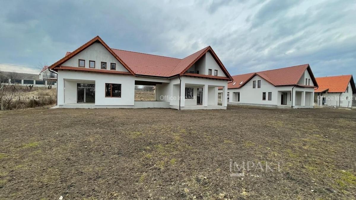 Duplex semifinisat de vanzare in Aiton - 148 mp, teren 800 mp - 2