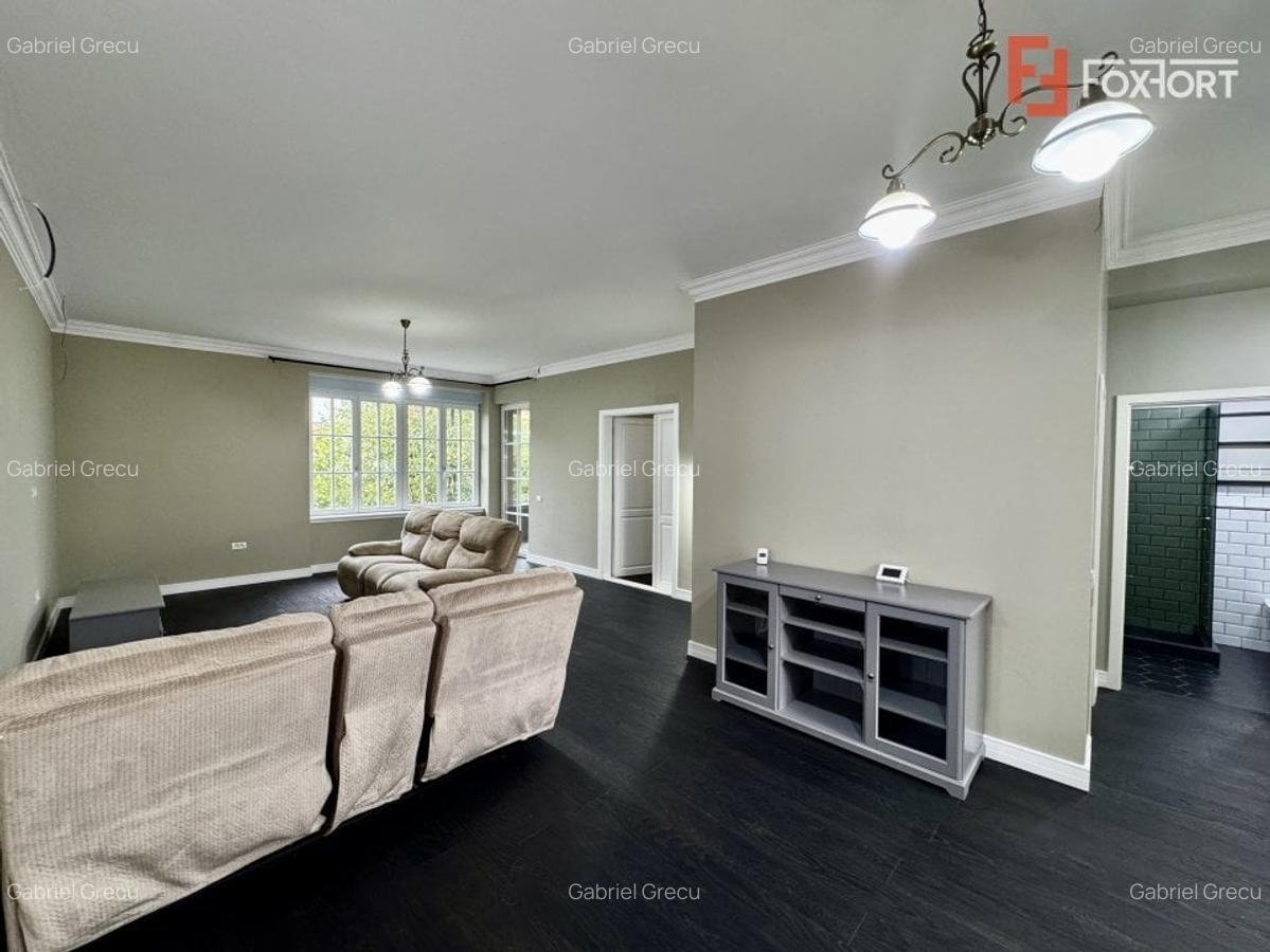 Apartament deosebit, 3 camere, zona Central - Bld. C.D. Loga - 2