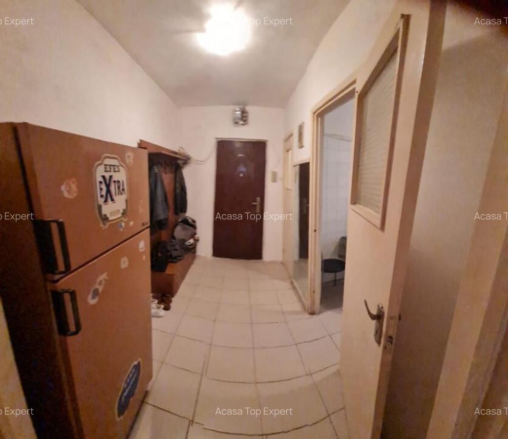 3 camere,CLASIC, metrou Pacii,zona Apusului, str Apele Vii, semistral - 2