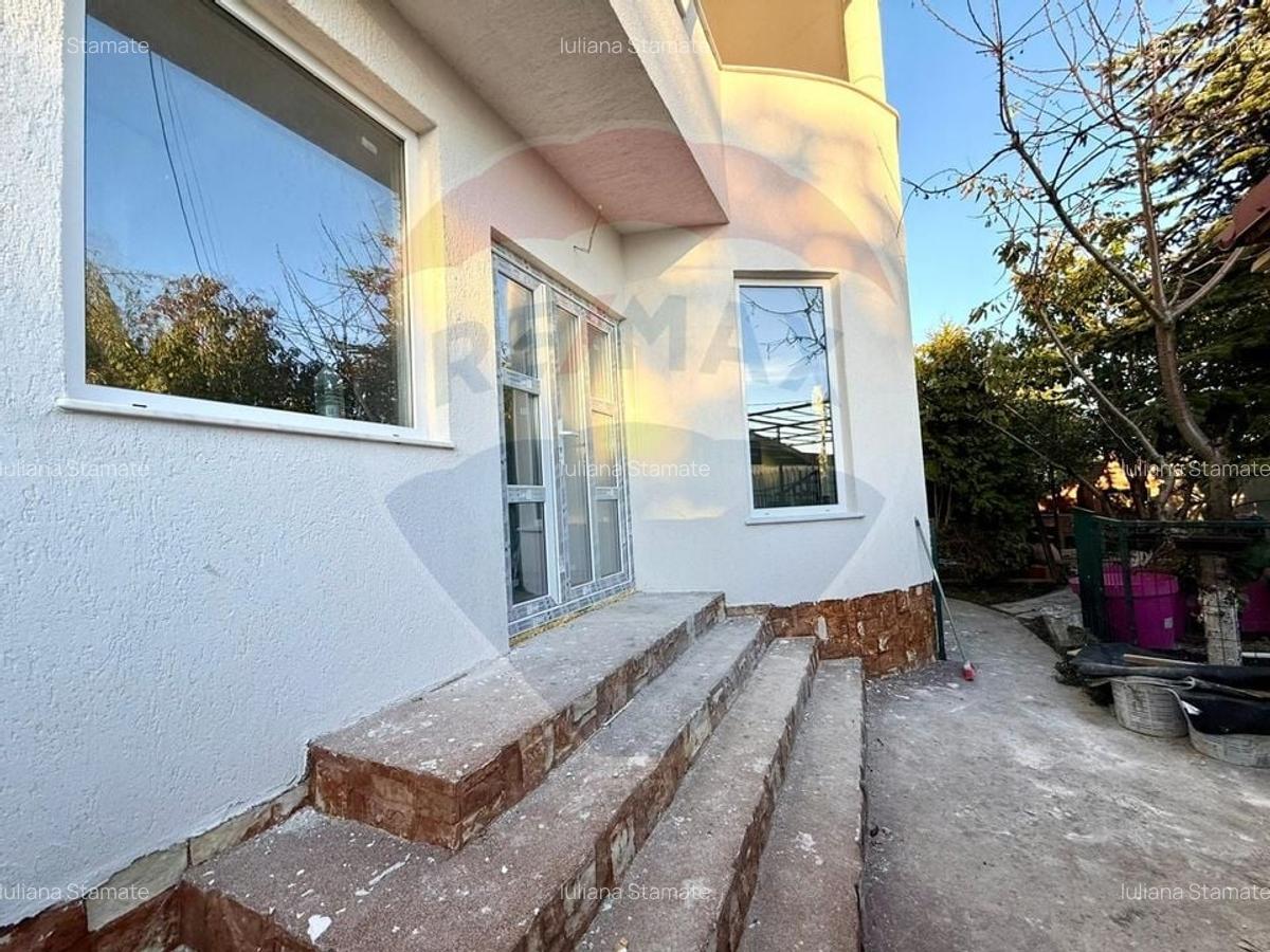 Casa de vanzare in Eforie Nord teren proprietate 300 mp - 11