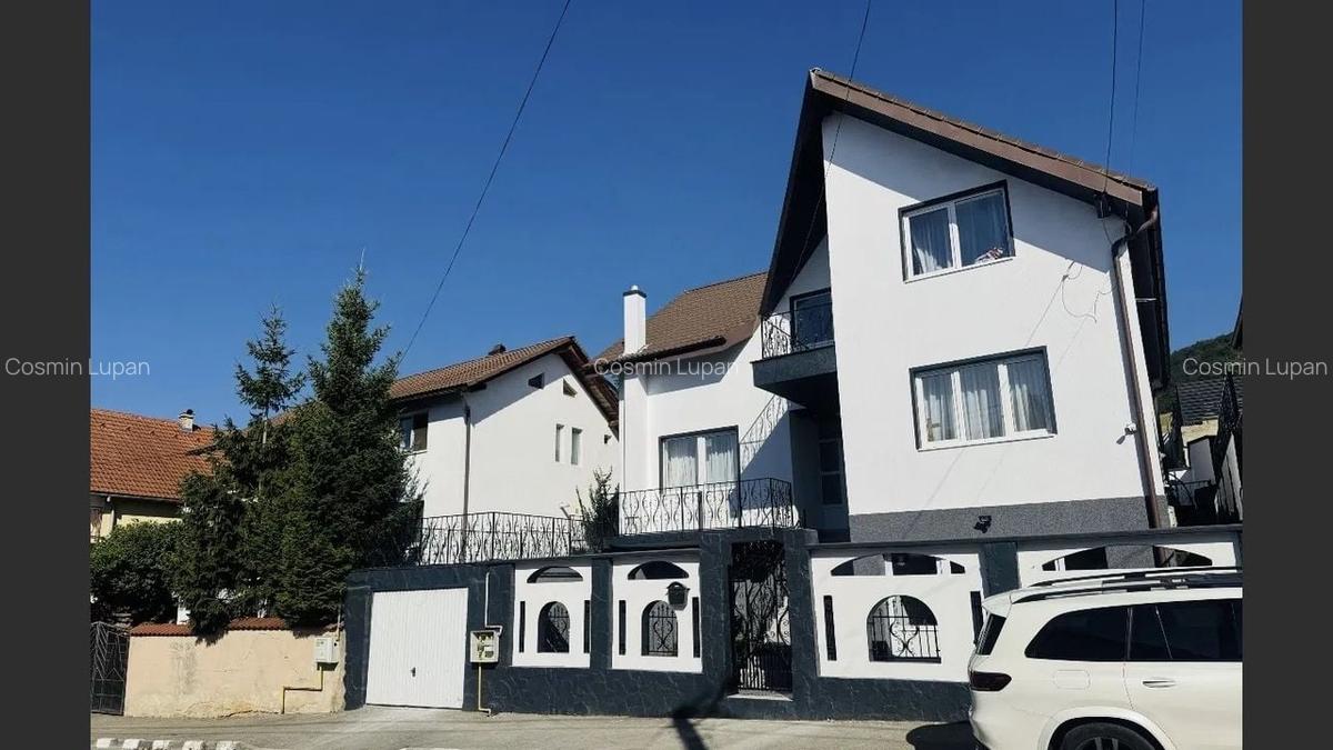 Casa recent renovata Codlea-jud.Brasov - 1