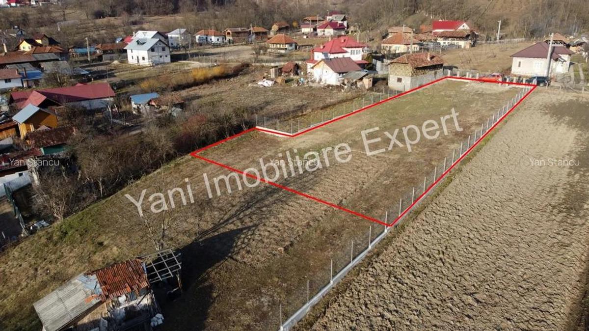 Teren de vanzare in comuna Baicule?ti, sat Tutana, jude? Arge?. - 2