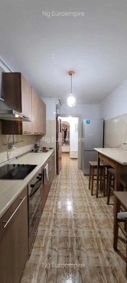 Apartament 3 camere de inchiriat in Centru - 6