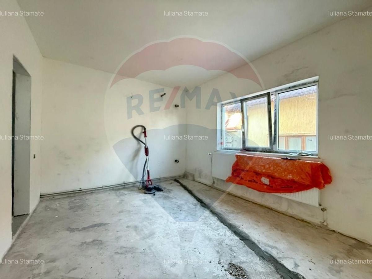 Casa de vanzare in Eforie Nord teren proprietate 300 mp - 7