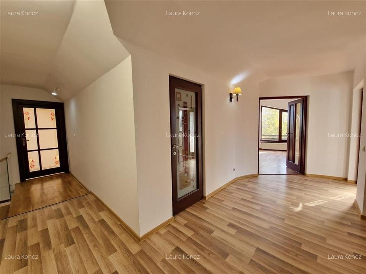 RECO Vila deosebita  in Santandrei cu teren generos - 16