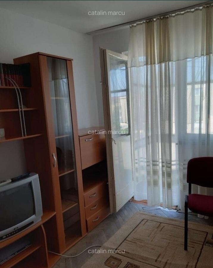 Vand Apartamemt 2 camere Targu Jiu - 2