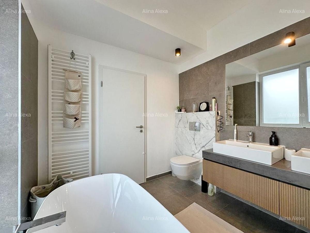 Apartament cu 3 camere decomandat, mobilat în Tractorul - 20