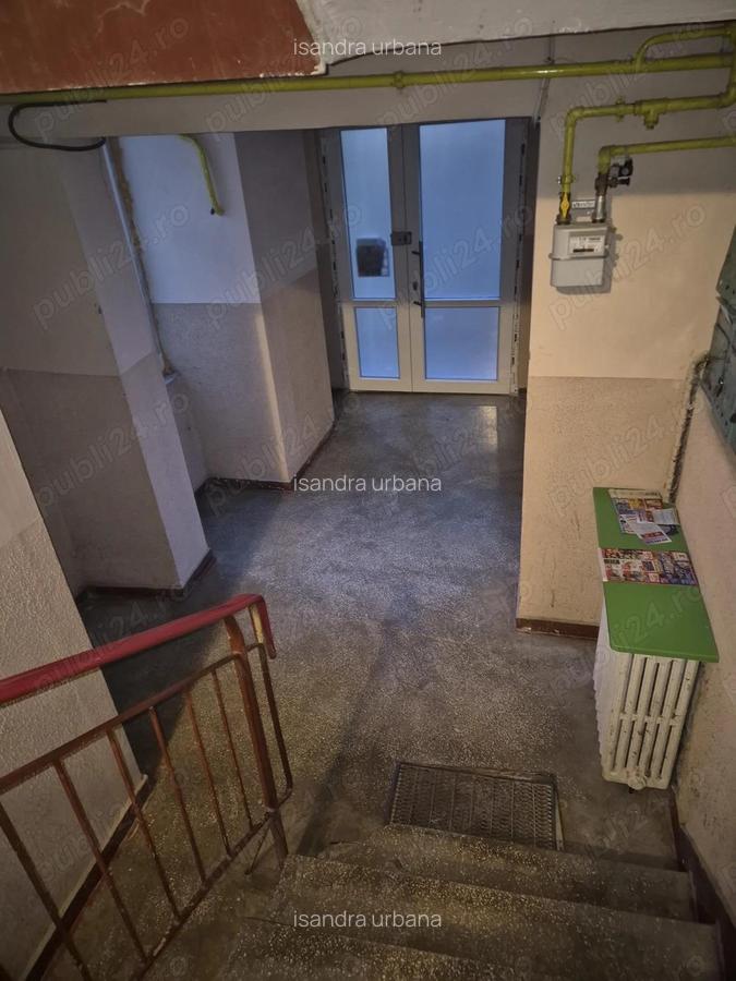 Vanzare Ap. 3 cam. , Zona Vlaicu - Poetului , Et.2 , LA PRET REDUS - 2