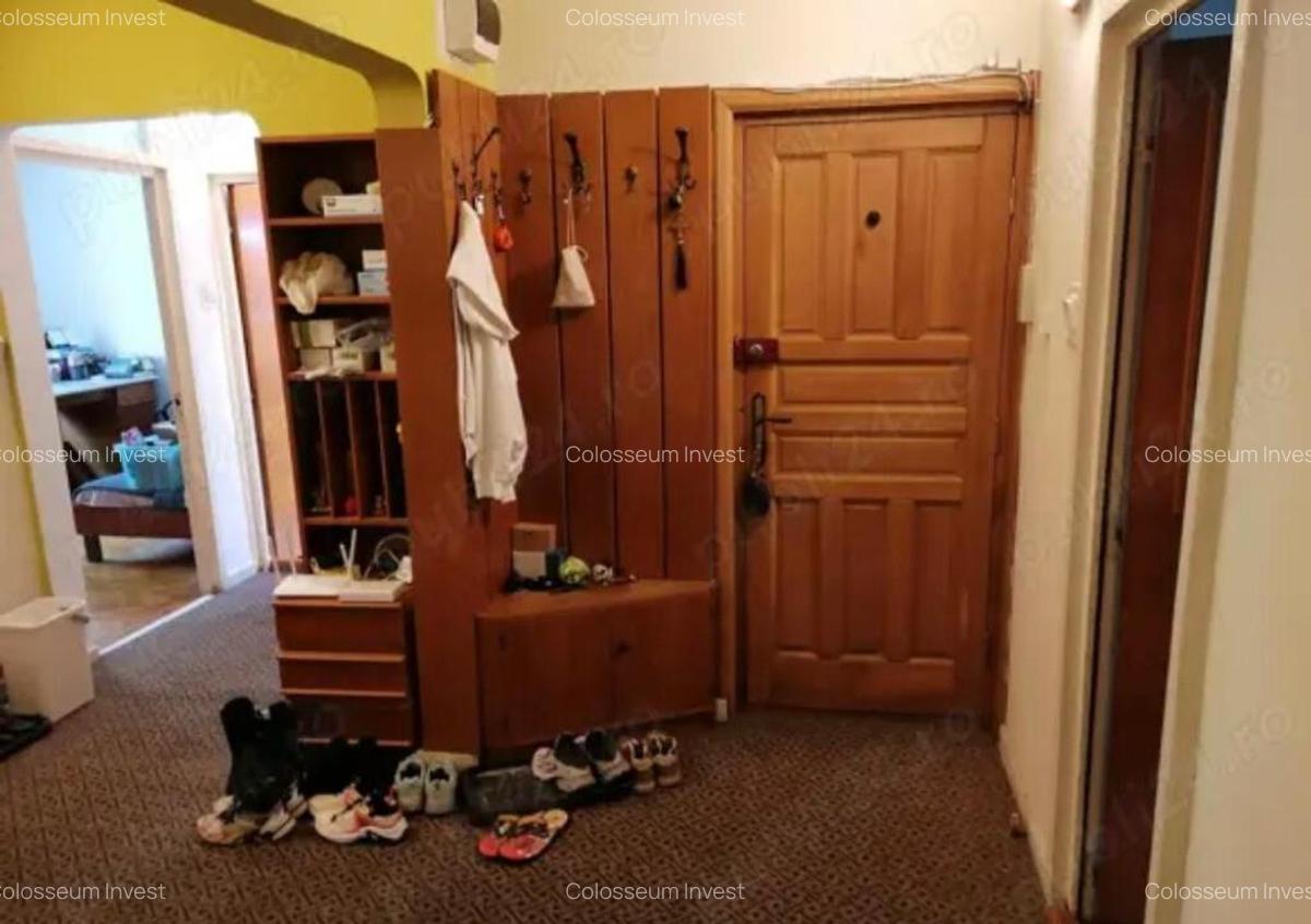 Apartament 4 camere, semidecomandat - zona Racadau - 5
