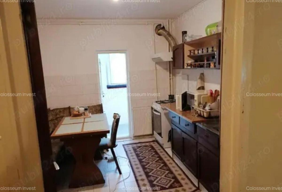 Apartament 4 camere, semidecomandat - zona Racadau - 3