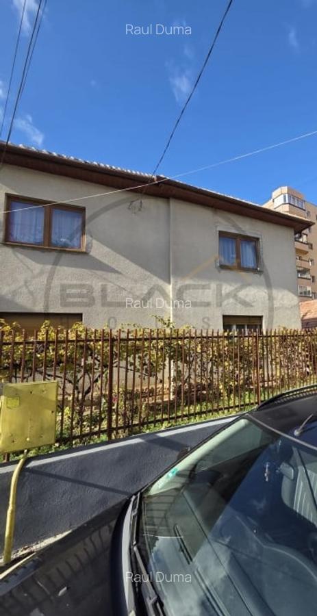 Casa Individuala cu 6 camere, suprafata utila 180 mp, Intre Lacuri - 1