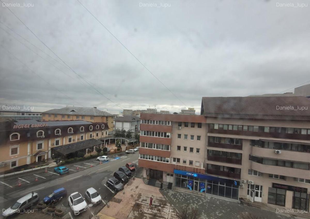 Apartament 3 camere , ultracentral, Calea Eroilor - 2