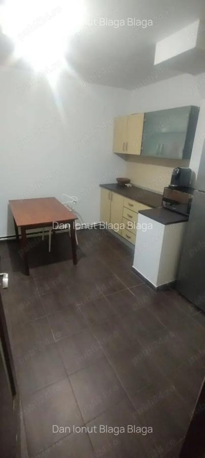 Vanzare Apartament 3 camere langa metrou Gorjului - 3
