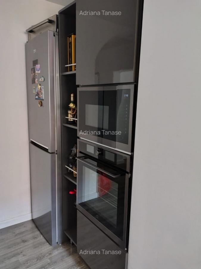 Apartament cu 3 camere decomandat în Astra - 16